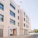 Piombino - 2 Bedrooms And Terrace In Alvalade