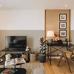 Piombino - 2 Bedrooms And Terrace In Alvalade
