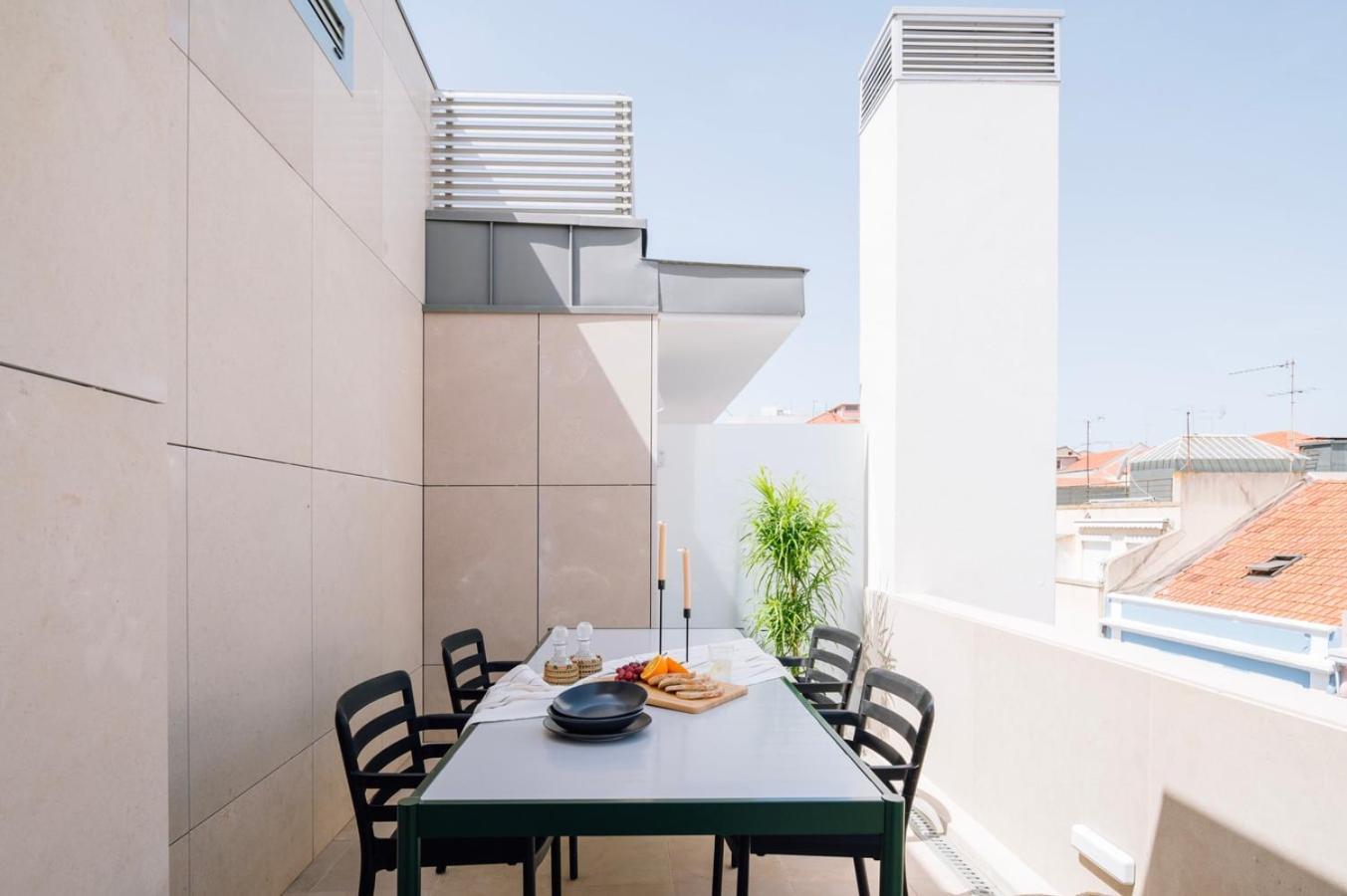 Apartment Piombino - 2 Bedrooms And Terrace In Alvalade