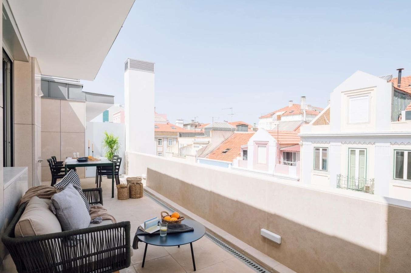 Piombino - 2 Bedrooms And Terrace In Alvalade *